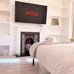 Comfy Double Room In Clapham