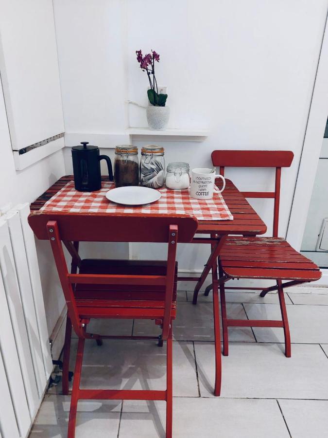 Comfy Double In Clapham Homestay *